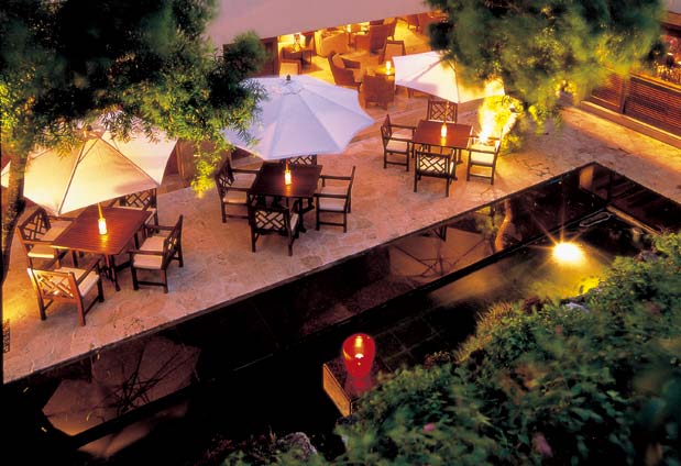 ザ・ナハテラス