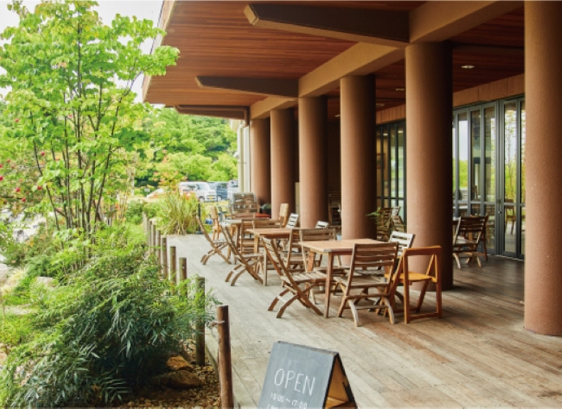 時尚氛圍「山腳餐廳」