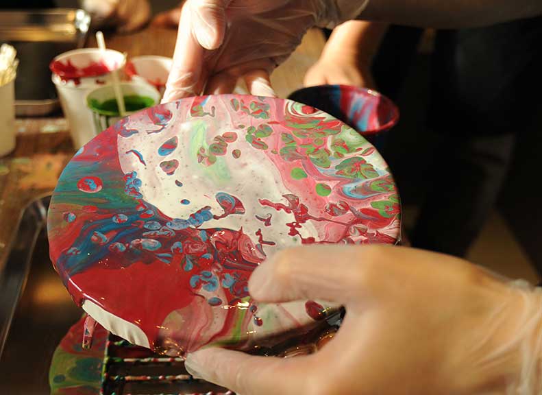 葡萄酒和香檳工作坊也玩得盡興