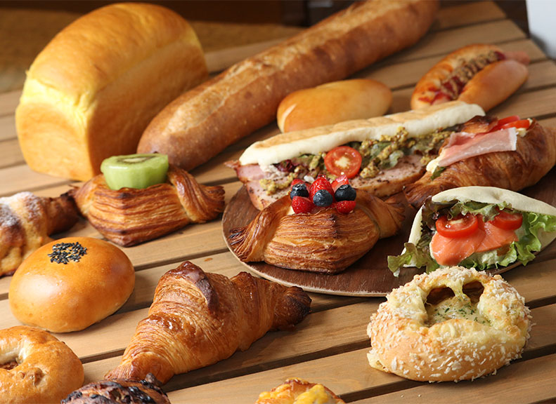 可享受泡足湯及用餐「阿莉亞德莉」