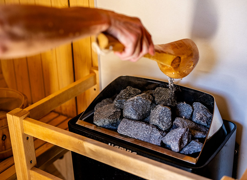 在豪華客房內至福的三溫暖體驗