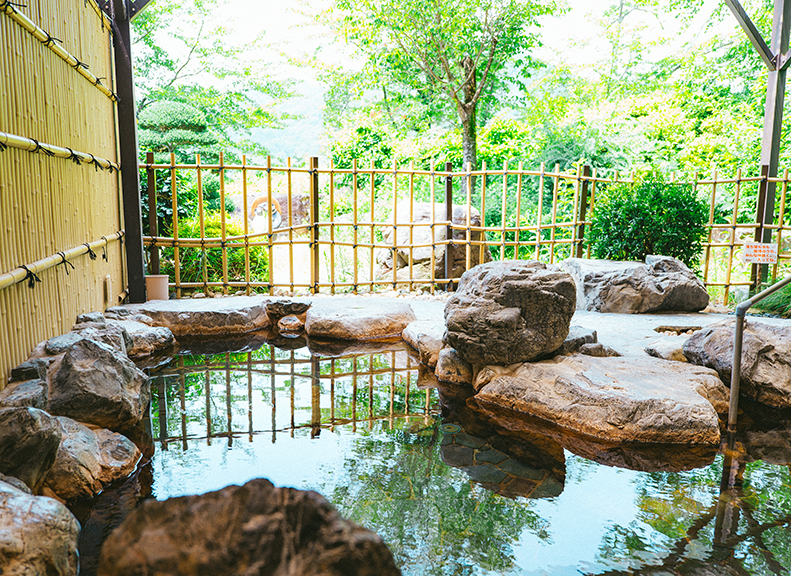 自家源泉100％對肌膚溫和的療癒溫泉