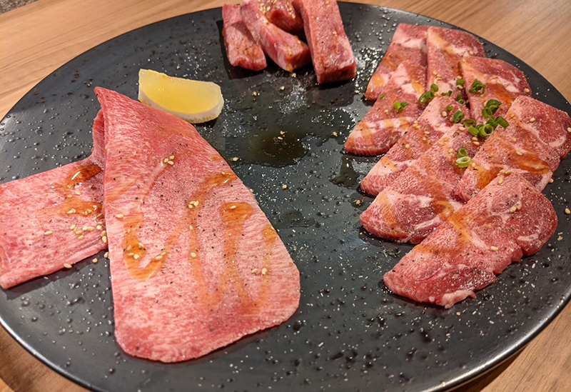 焼肉 牛猿 NIKUZARU