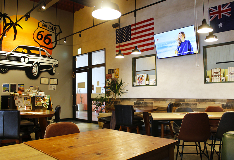 One Car - Cafe New York