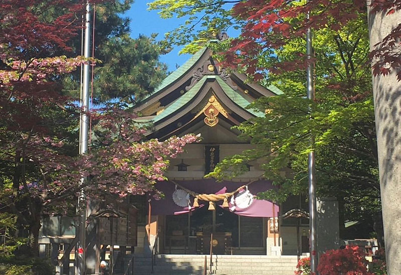 彌彦神社
