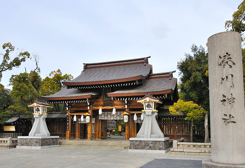 湊川神社