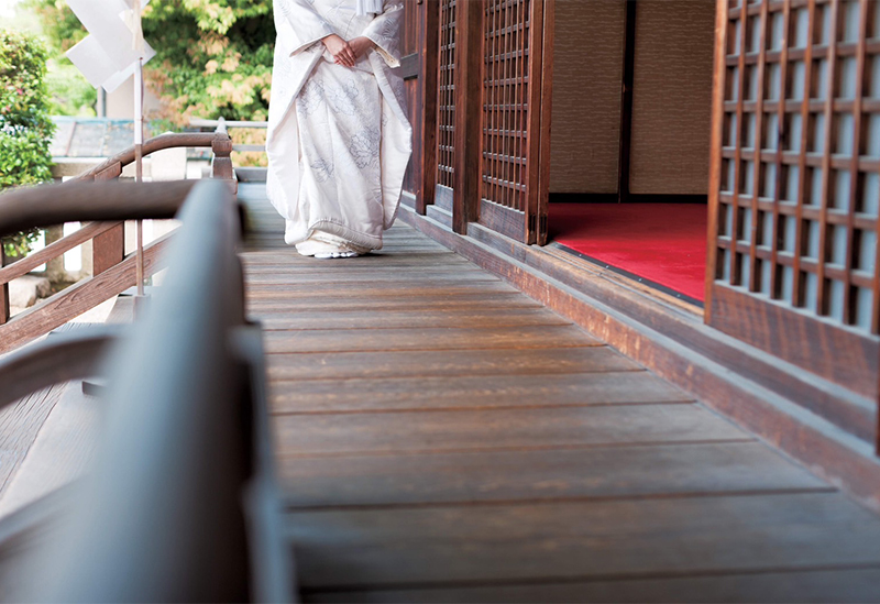 鶴羽根神社