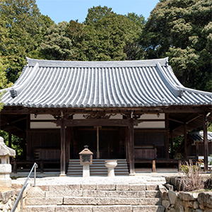 神秀山 満願寺