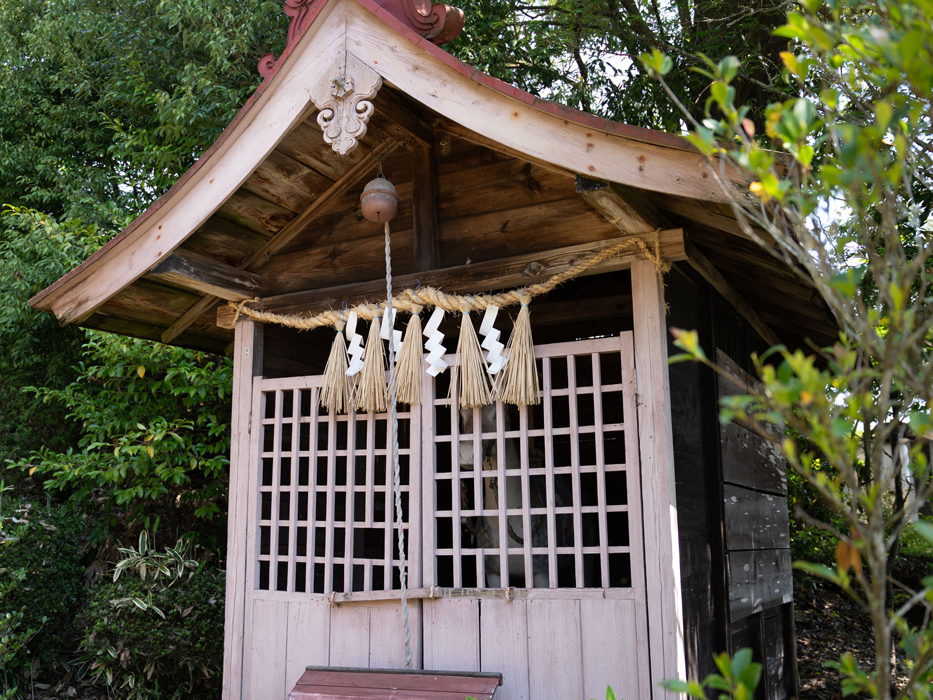 館腰神社