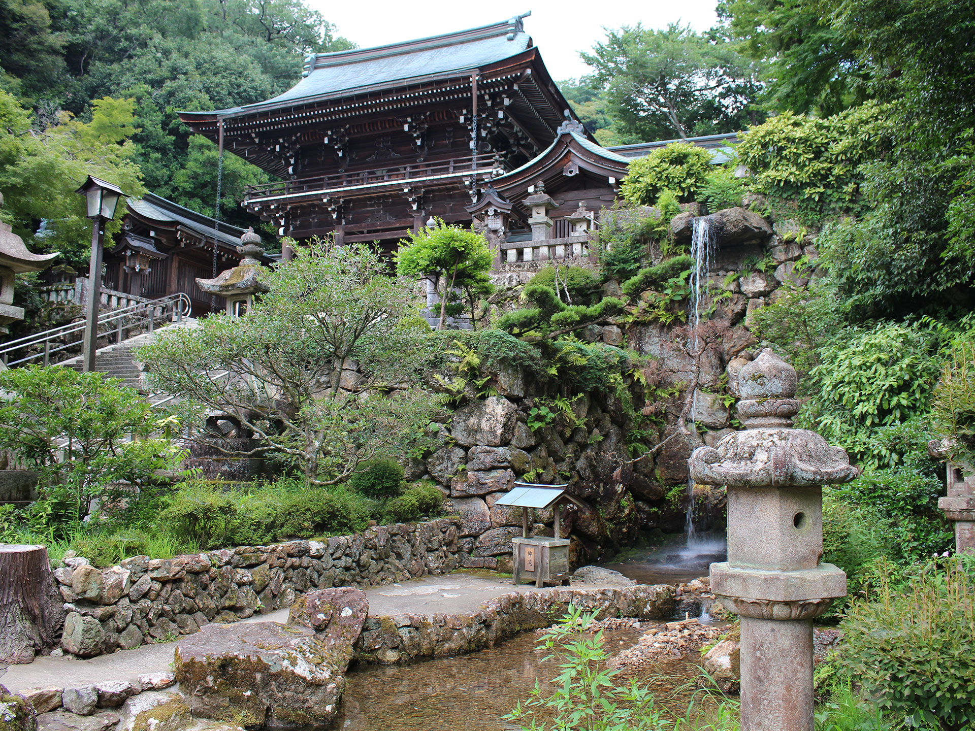 伊奈波神社