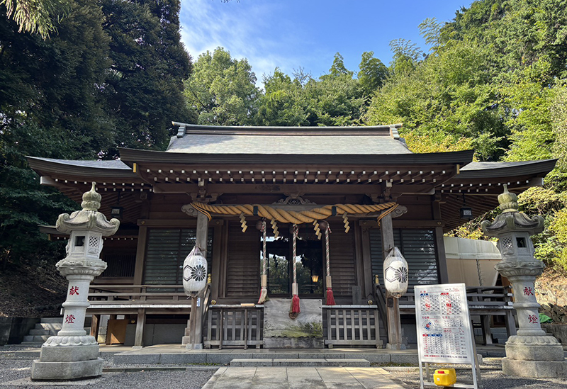 中氷川神社